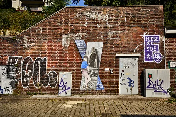 Elbmeile qr code 25 frauen freiluft galerie 0e6e489c - Elbmeile Hamburg