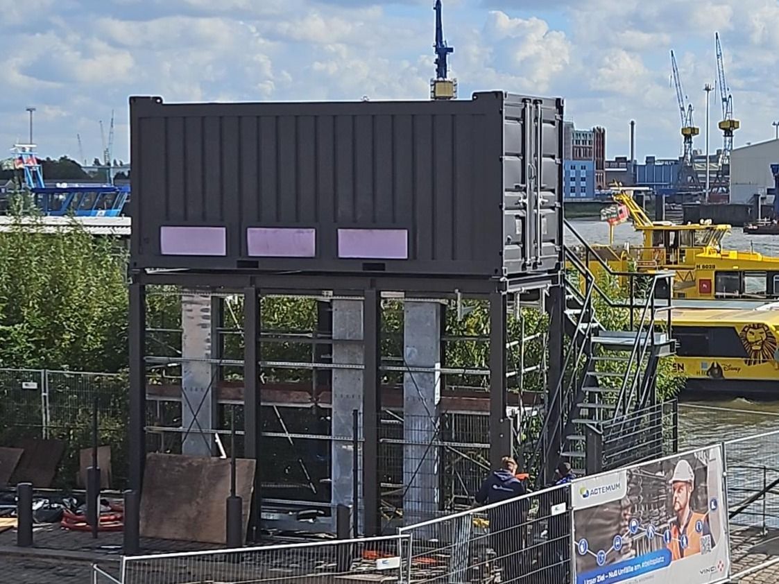 Ladeinfrastruktur auf der HADAG-Betriebsanlage entsteht