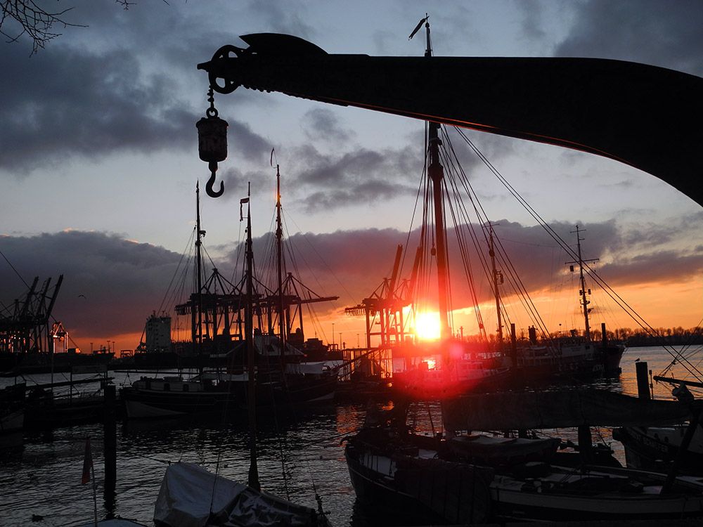 elbmeile sonnenuntergang museumshafen