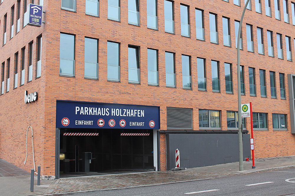 Apcoa Parking auf der Elbmeile