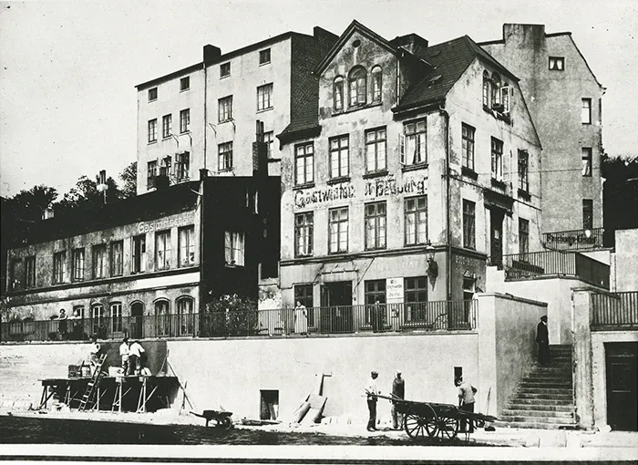 Elbmeile Hamburg - Elbtreppen Häuser
