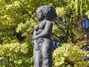 Minerva Brunnen auf der Elbmeile