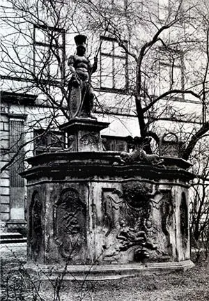 Minerva Brunnen Fischmarkt