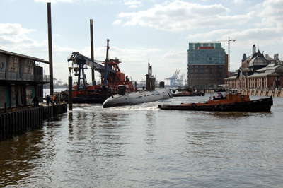 U-434 auf der Elbmeile