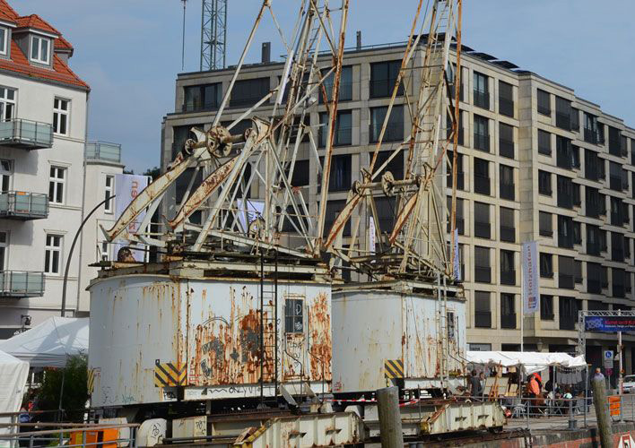 krane im holzhafen altona alter stand - Elbmeile Hamburg