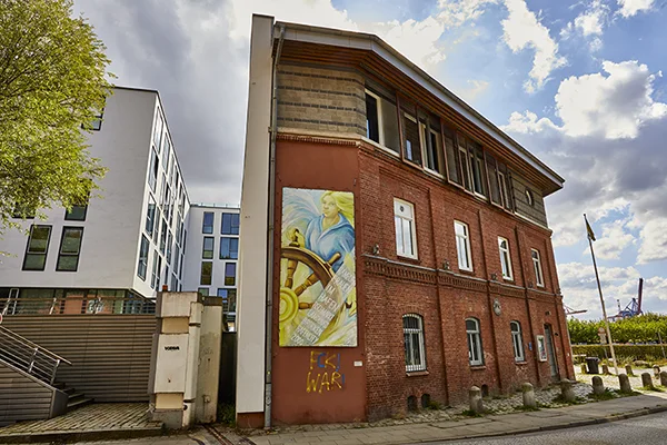 QR-Punkt 48 Frauenluft Galerie – Seefahrerin 