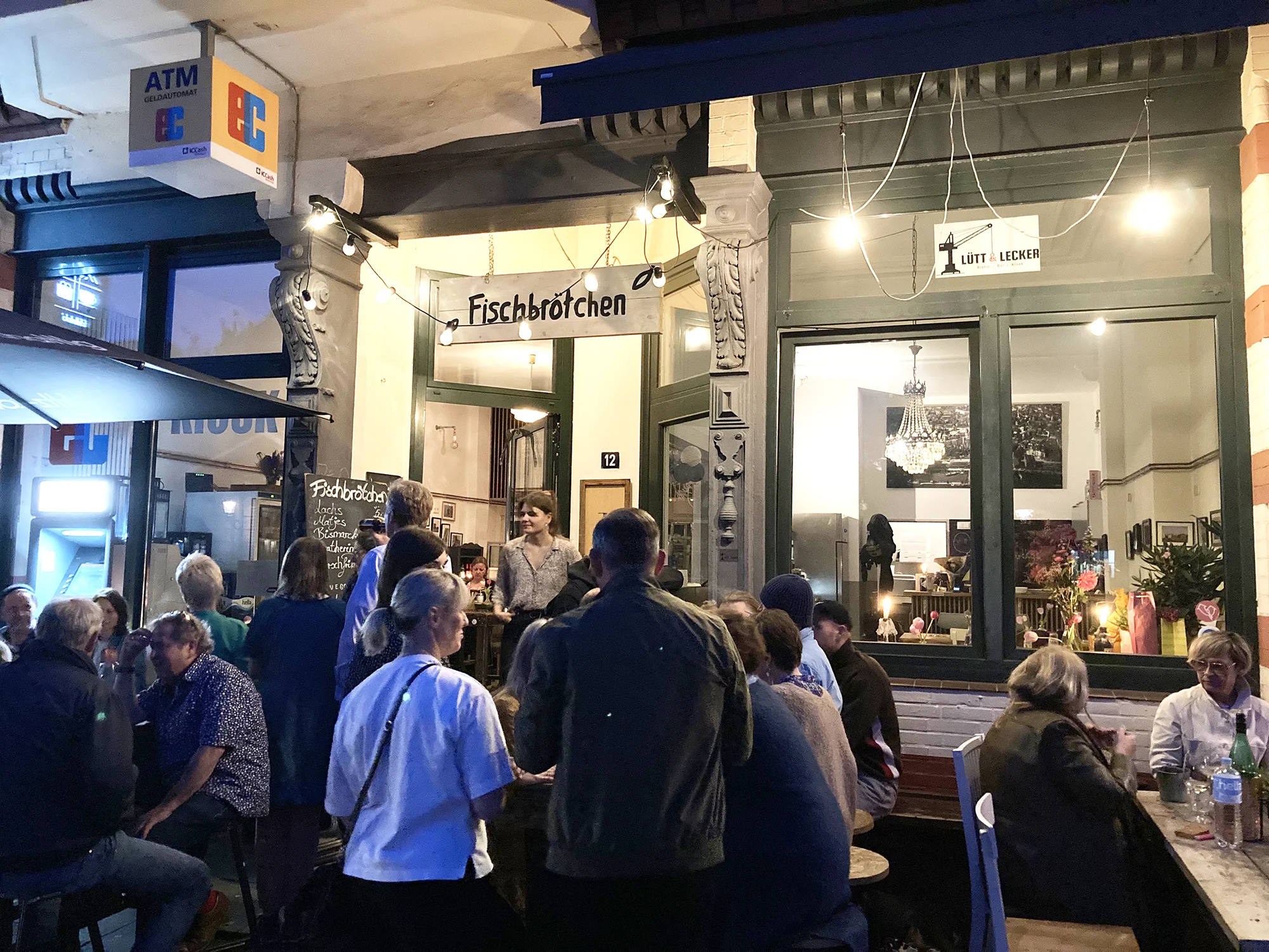 Lütt & Lecker am Fischmarkt auf der elbmeile